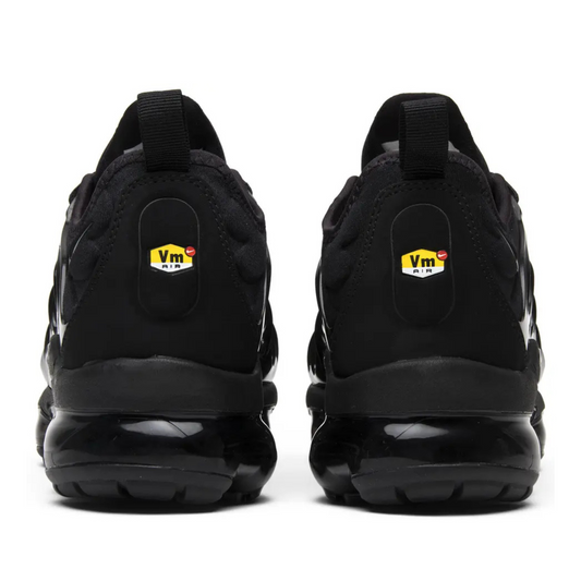 NIKE Air VaporMax Plus 'Triple Black'
